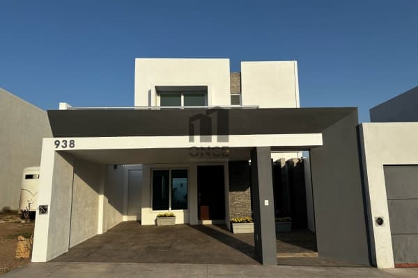Casa en venta en fraccionamiento privado Bosque Real, Colima