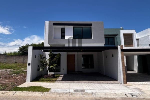 Casa en venta Fraccionamiento Bosque Real, Villa de Álvarez, Colima