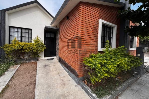 Casa amueblada en renta en Villa de Álvarez, Colima